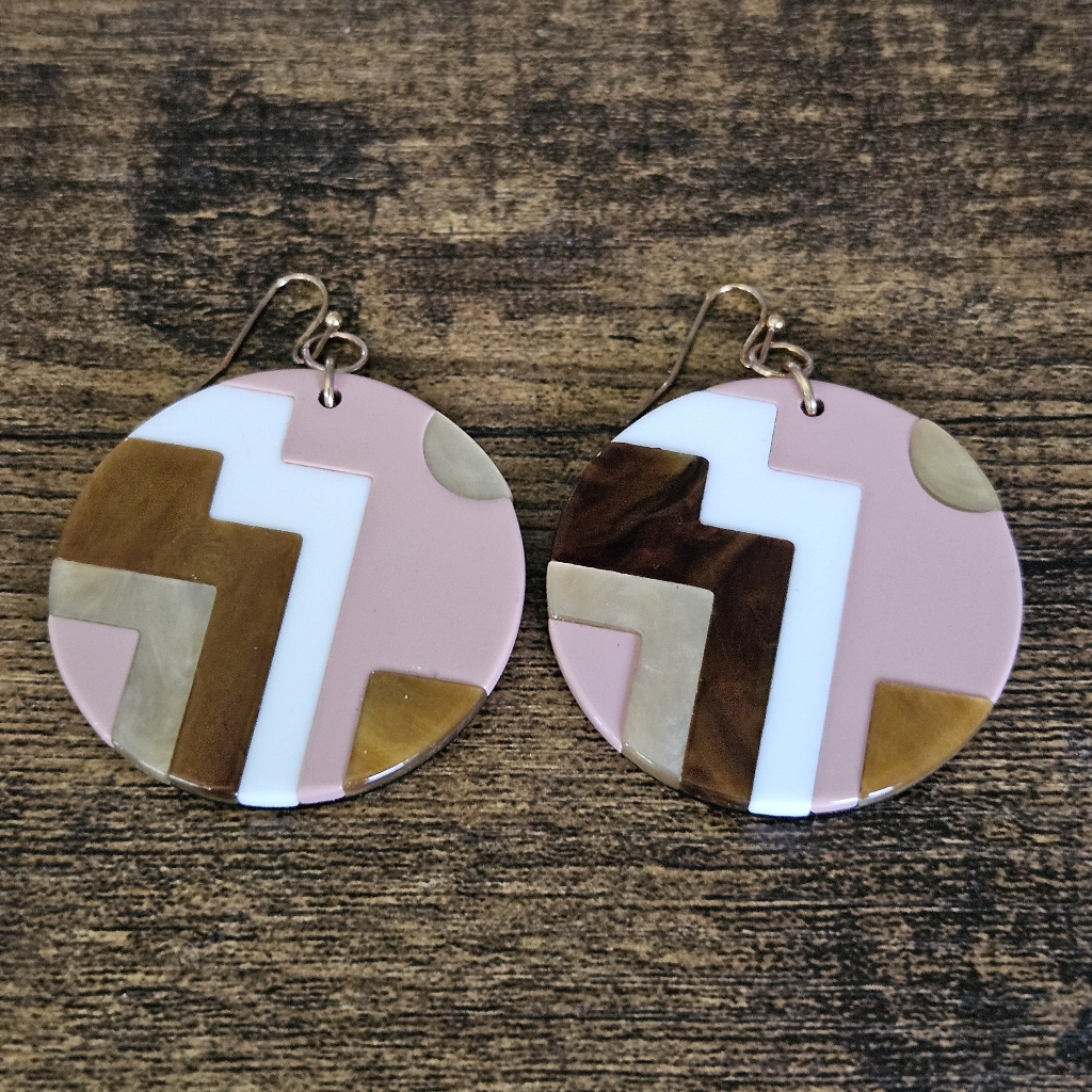 New Pink, White, Brown & Brass Accent Fun & Fashionable Earrings